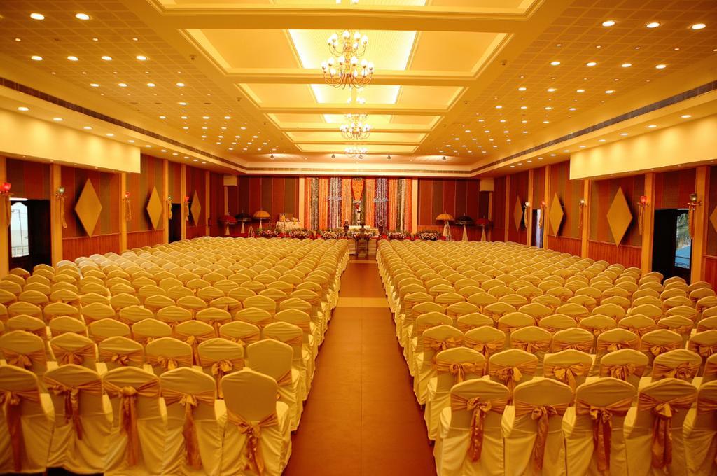 The Quilon Beach Hotel And Convention Center Коллам Екстер'єр фото