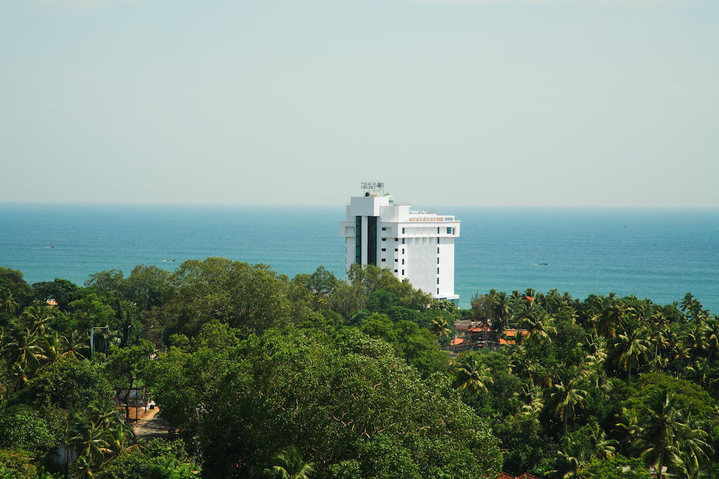 The Quilon Beach Hotel And Convention Center Коллам Екстер'єр фото