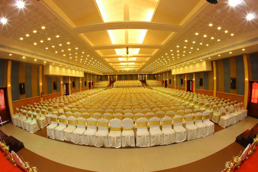 The Quilon Beach Hotel And Convention Center Коллам Екстер'єр фото
